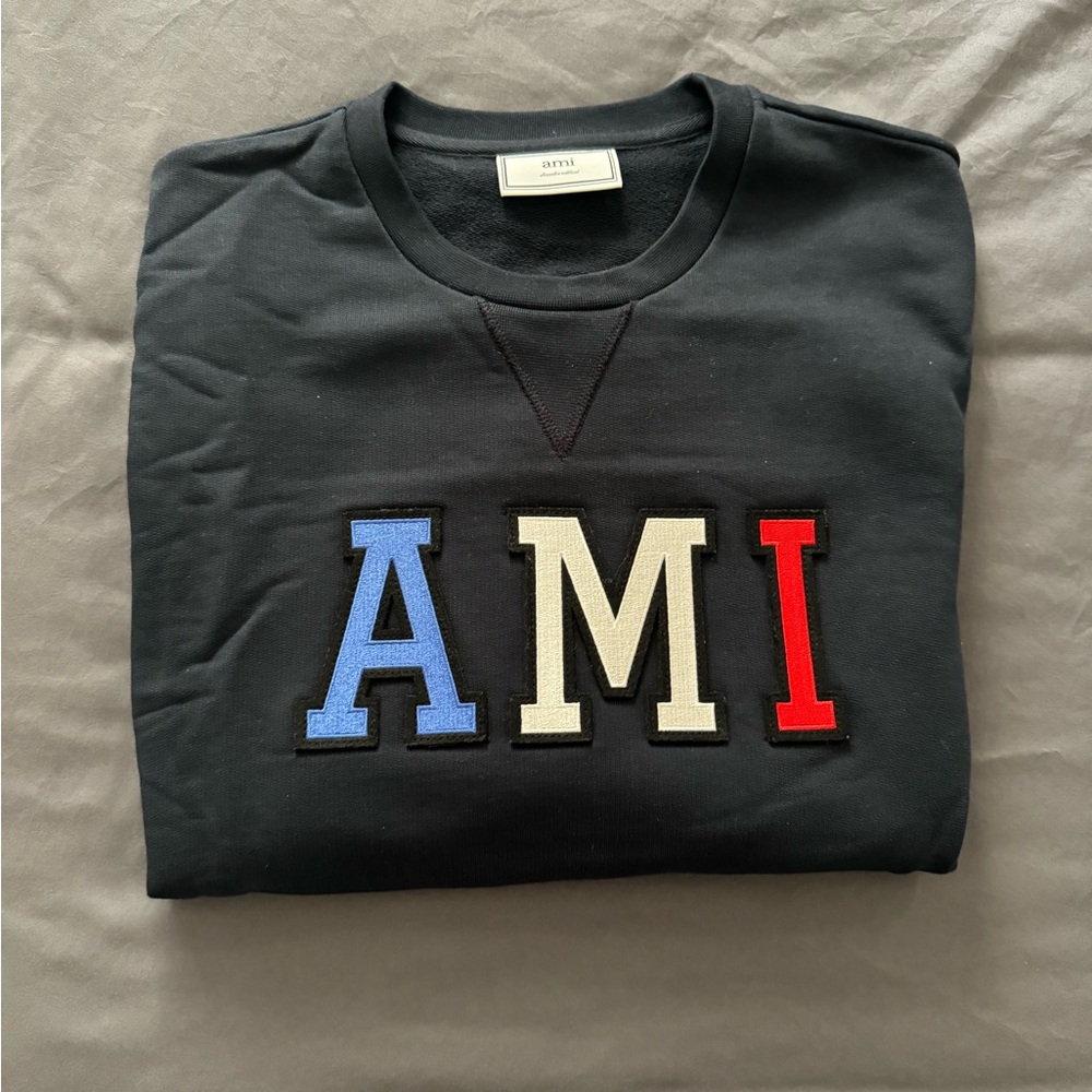 Ami Navy sweater size M